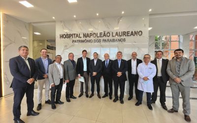 Secretário de Saúde da PB visita Laureano e garante parcerias no combate da leucemia