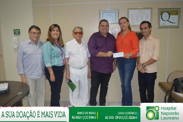 FCDL entrega doação ao Hospital Napoleão Laureano