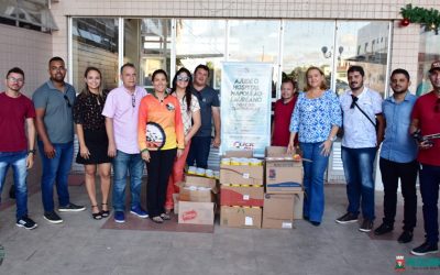 Equipe da Prefeitura de Pilõezinhos faz entrega de quase 300 latas de leite ao Napoleão Laureano