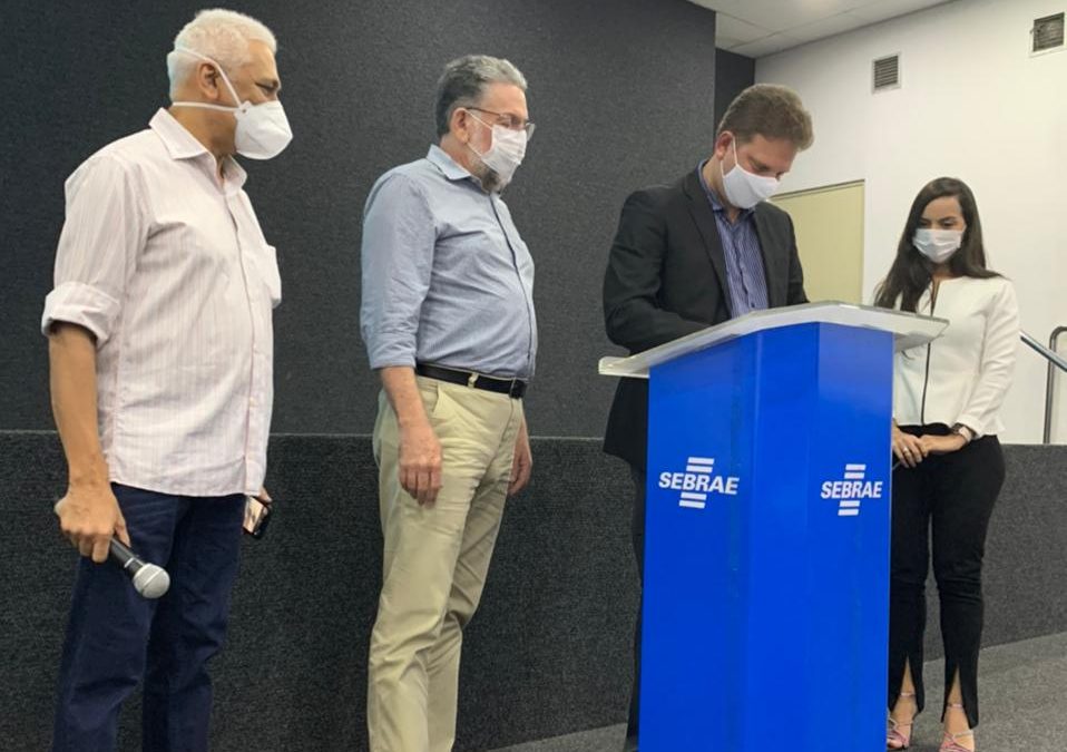 Hospital Laureano e Sebrae Paraíba celebram convênio para modernização de gestão